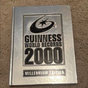 Guinness World Records 2000